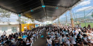 PINHEIROS REALIZA O III FESTIVAL DA CANÇÃO ESTUDANTIL DE PINHEIROS (FESCAEP): ONDE A EDUCAÇÃO DÁ O TOM E O TALENTO FAZ O SOM.